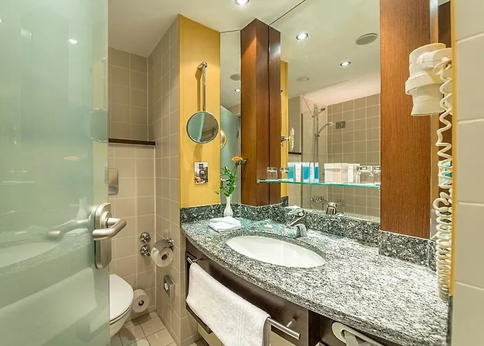 Hotel Essential By Dorint Frankfurt-niederrad 4*